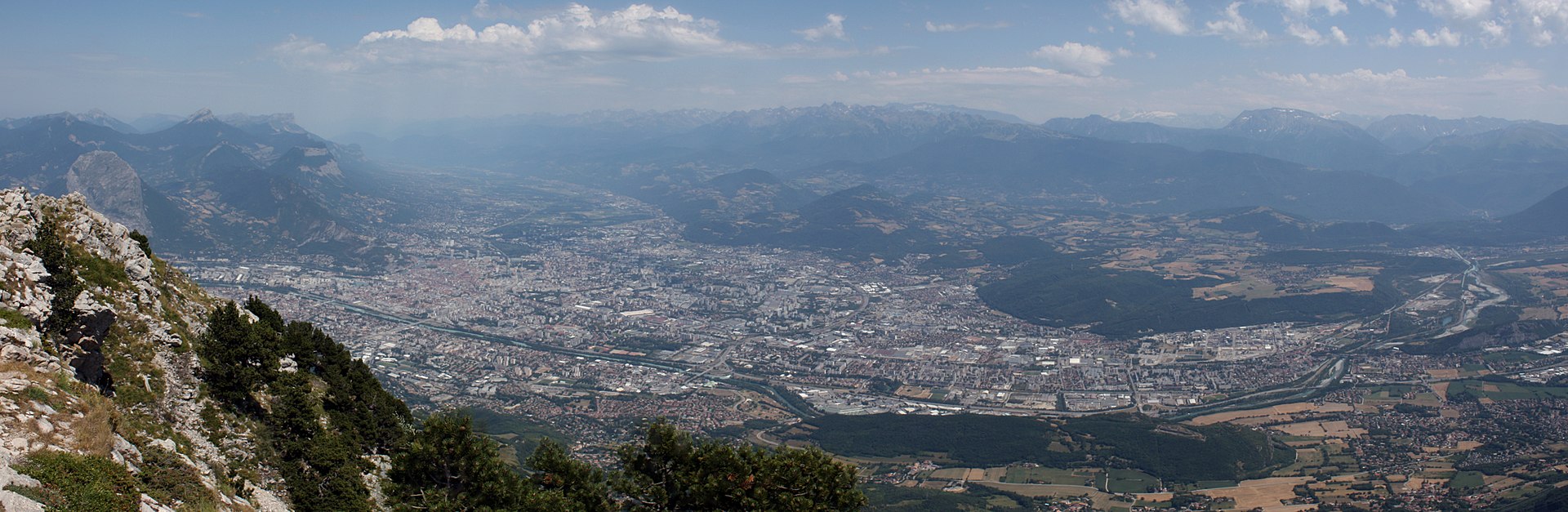 Panorama de Grenoble vu depuis un versant